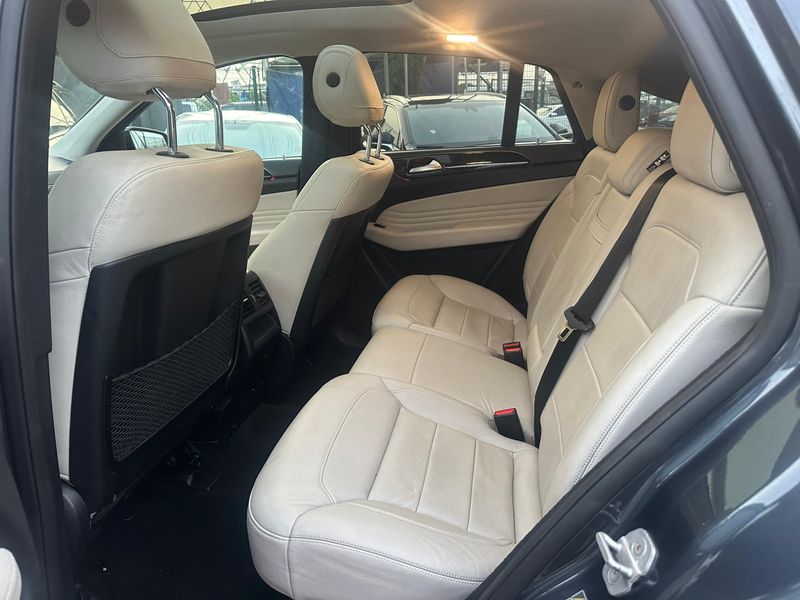 Thumbnail 3 of 2017 Mercedes-Benz GLE-Class